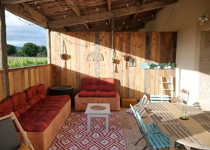 Maison Stony - & Vignoble Дом отдыха Фронтиньян