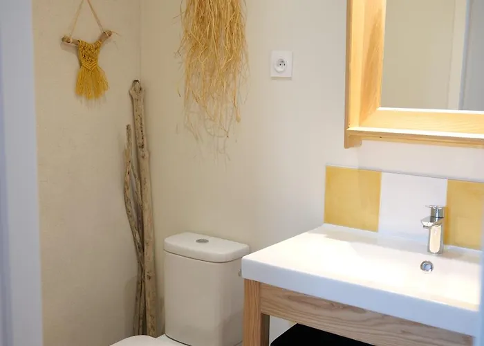 Maison Stony - & Vignoble Дом отдыха Фронтиньян