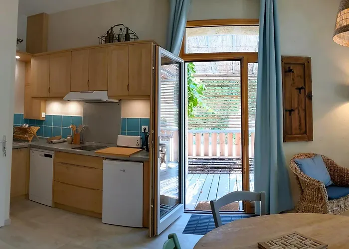 Maison Stony - & Vignoble Фронтиньян